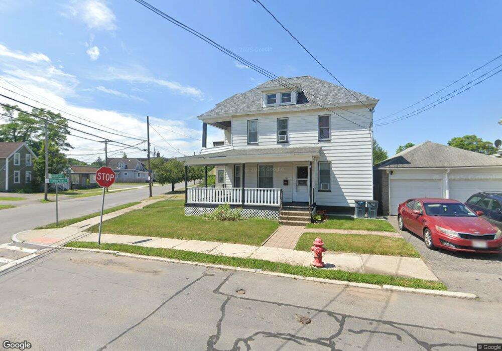 922 Thompson St unit 2, Schenectady, NY 12306 - photo 1