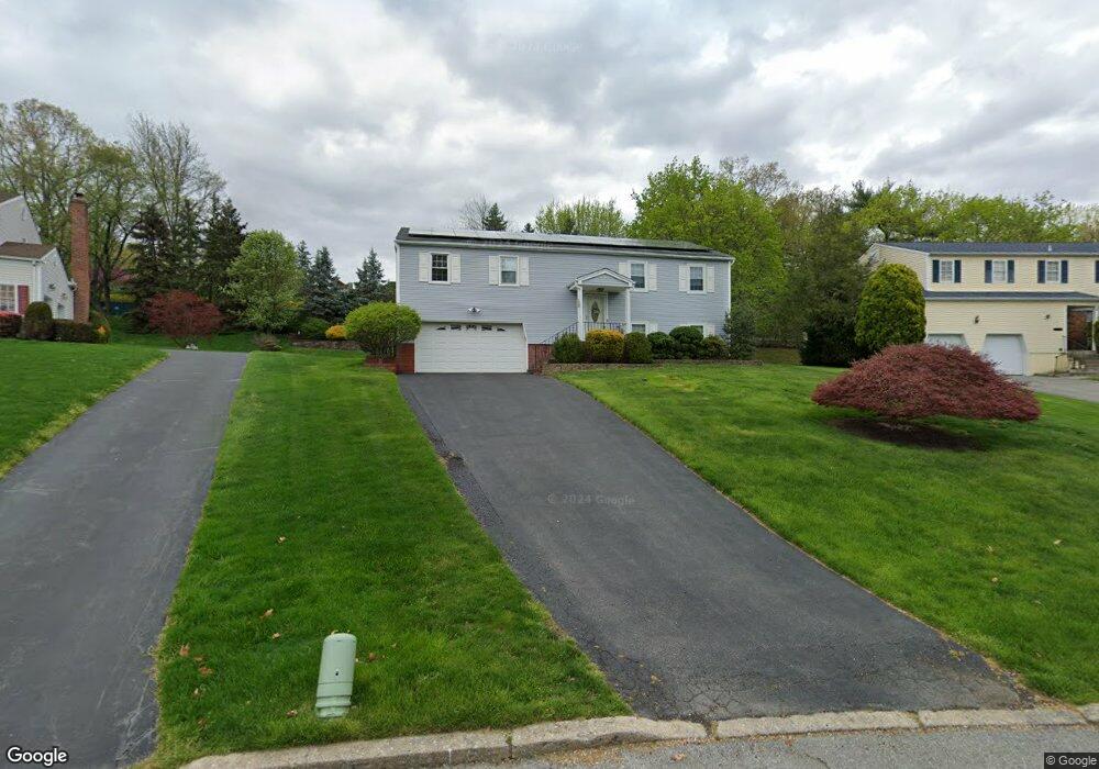 4 Cherry Hill Cir, Ossining, NY 10562 - photo 1