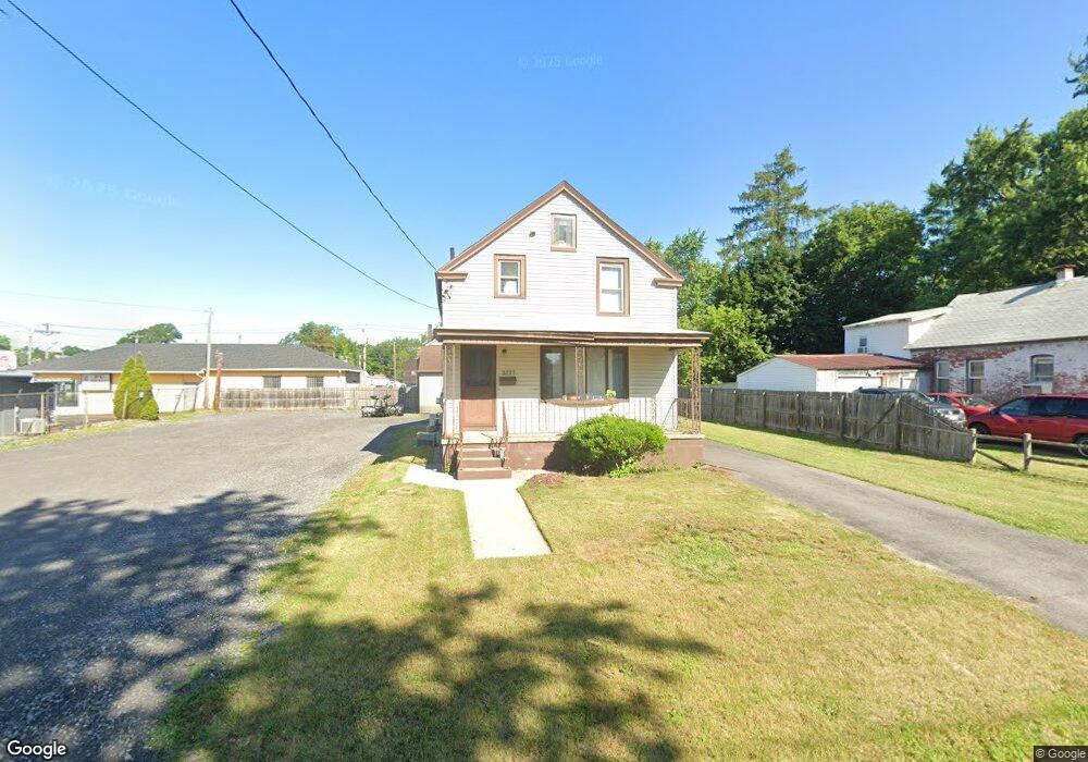 2737 Pauline Ave, Schenectady, NY 12306 - photo 1