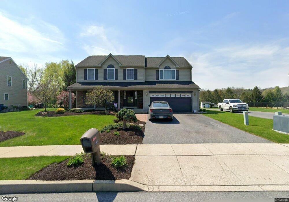 541 W Reeser St, Leesport, PA 19533 - photo 1