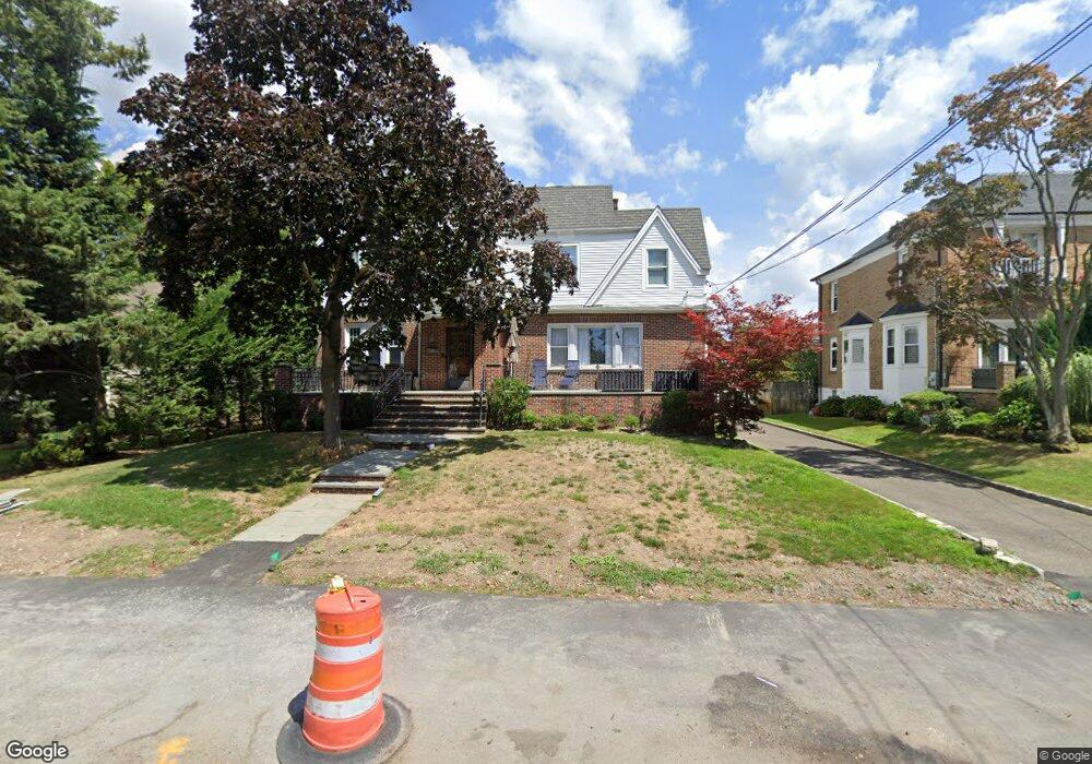 84 Margaret Ave, Lawrence, NY 11559 - photo 1