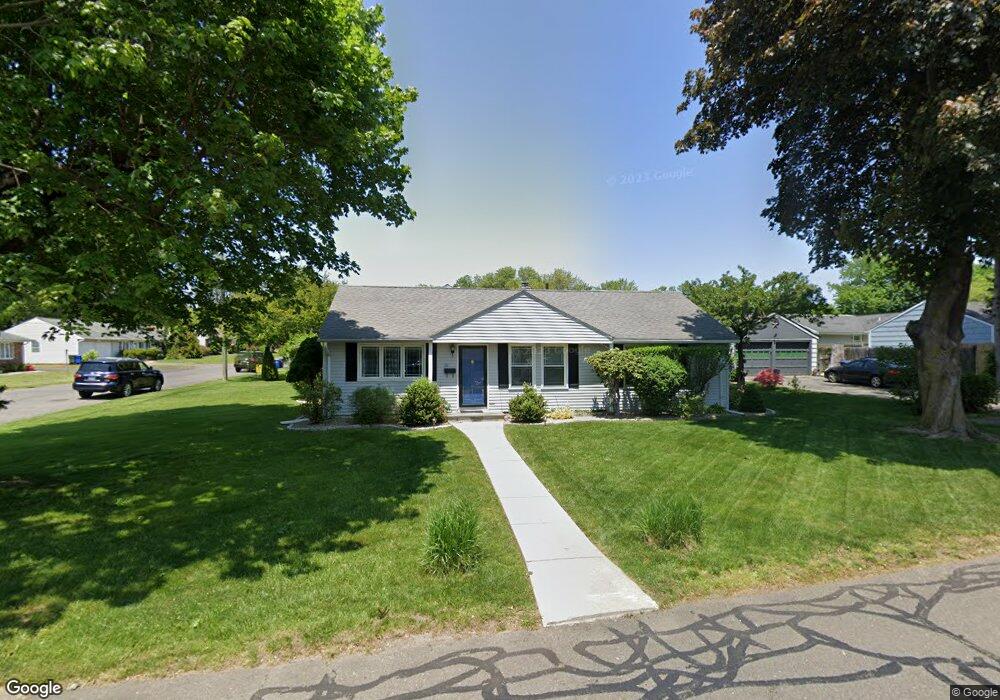 110 Russell Rd, Bridgeport, CT 06606 - photo 1