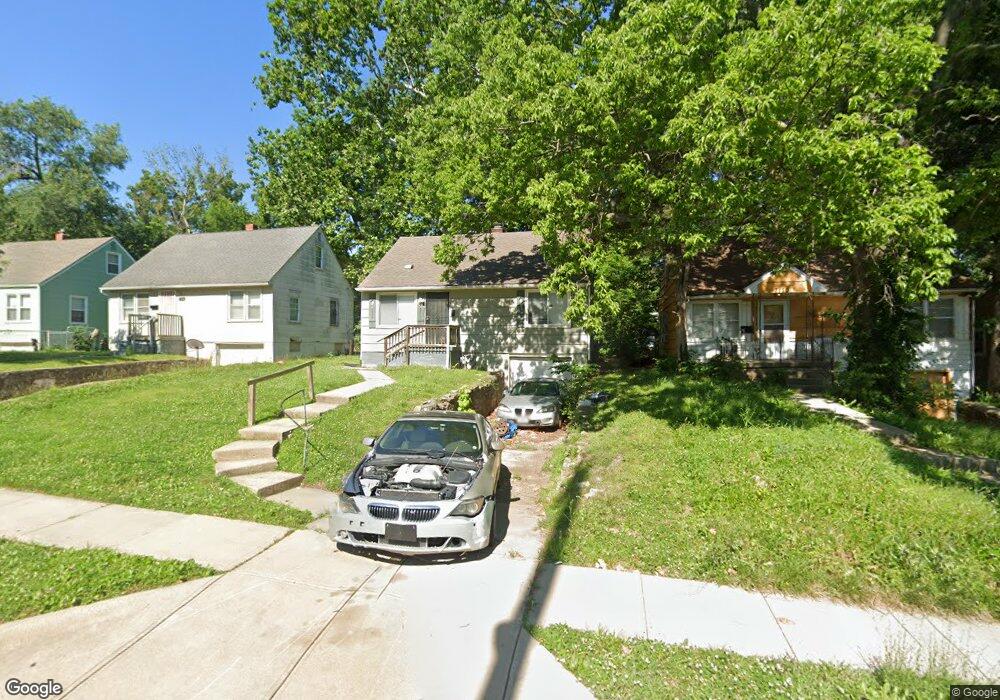7114 Indiana Ave, Kansas City, MO 64132 - photo 1