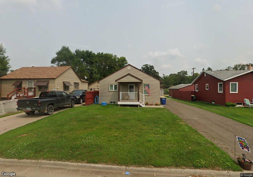 1206 3rd Ave NW, Jamestown, ND 58401 - photo 1