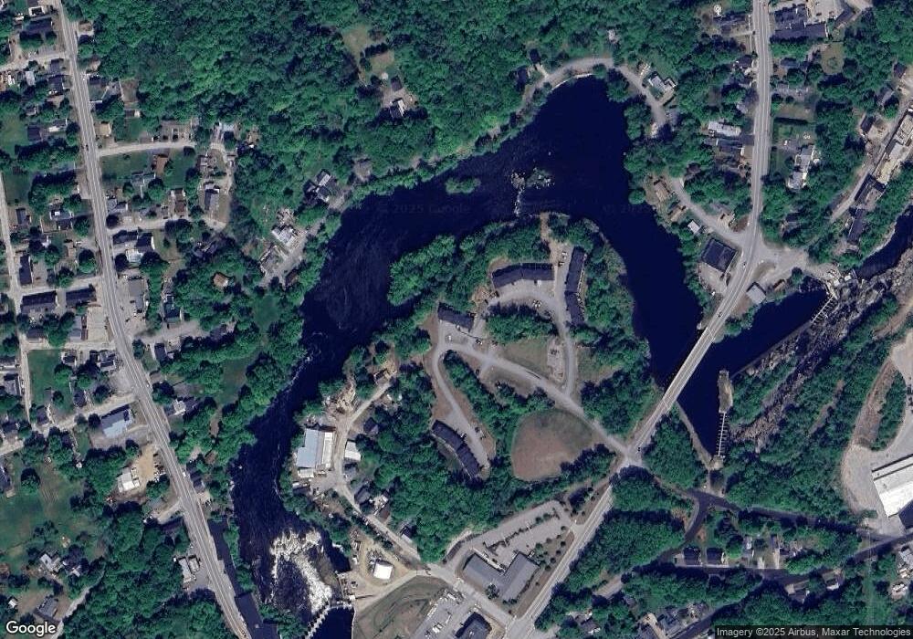 10 Kayak Way unit 3 (middle unit), Boscawen, NH 03303 - photo 1