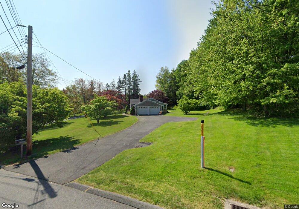 8 Frost Hill Rd, Trumbull, CT 06611 - photo 1