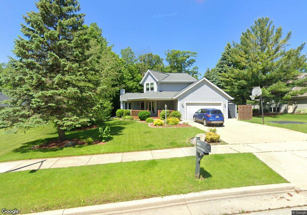 611 Lous Way, Slinger, WI 53086 - photo 1