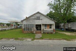 21 Paulk Ave W, Willacoochee, GA 31650