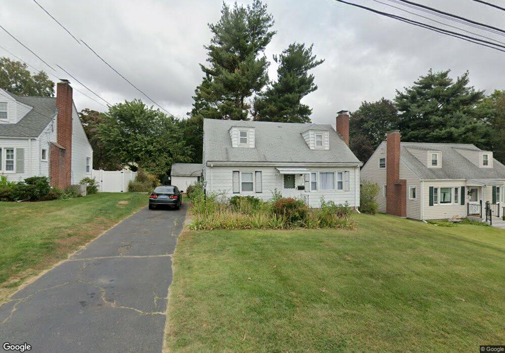 24 Cassilis Rd, West Hartford, CT 06107 - photo 1