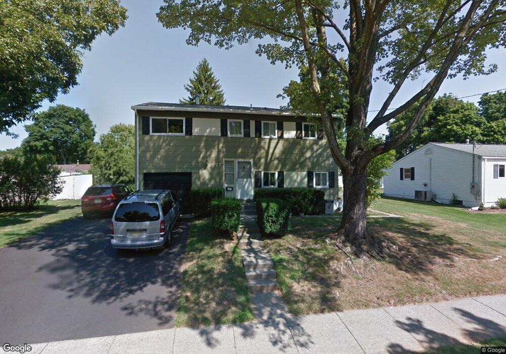 71 Lawrence Dr, Hackettstown, NJ 07840 - photo 1