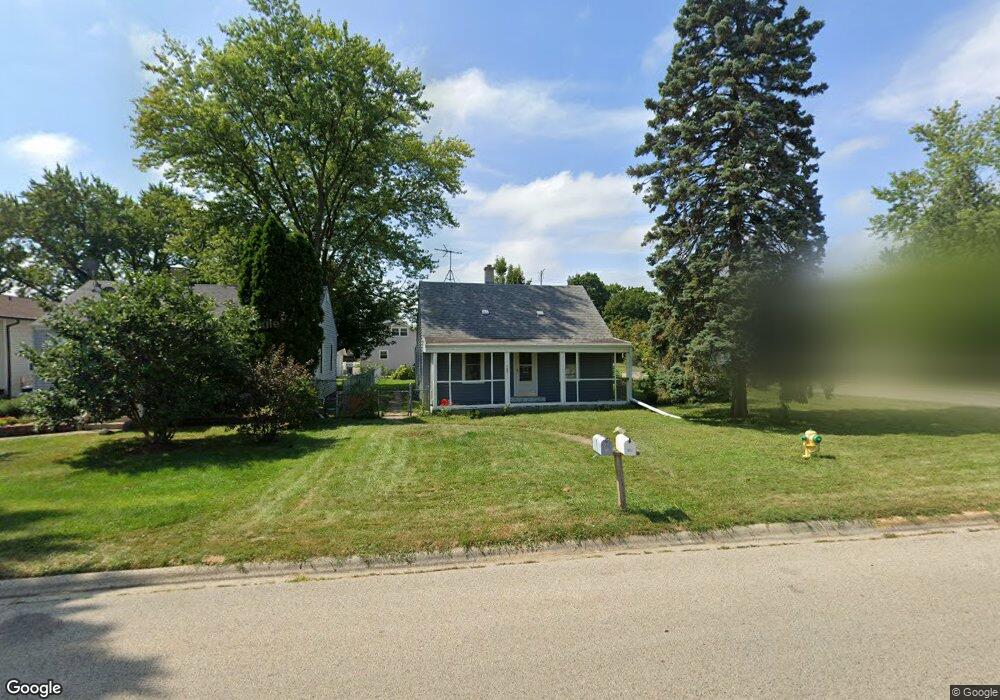 122 N Frolic Ave, Waukegan, IL 60085 - photo 1