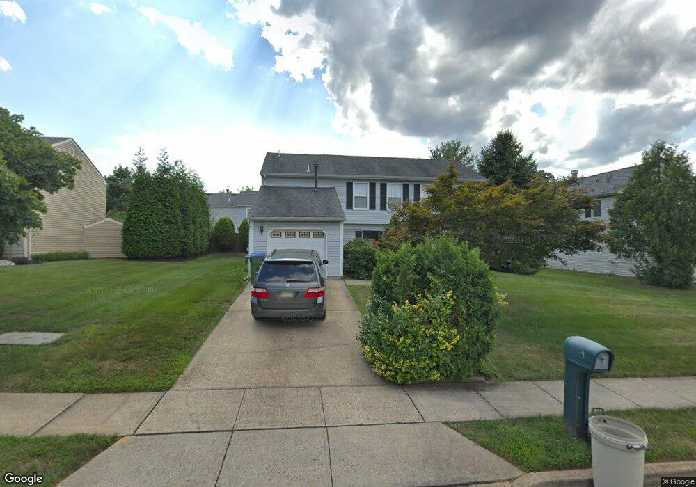 9 Honeysuckle Ln, Edison, NJ 08820 - photo 1