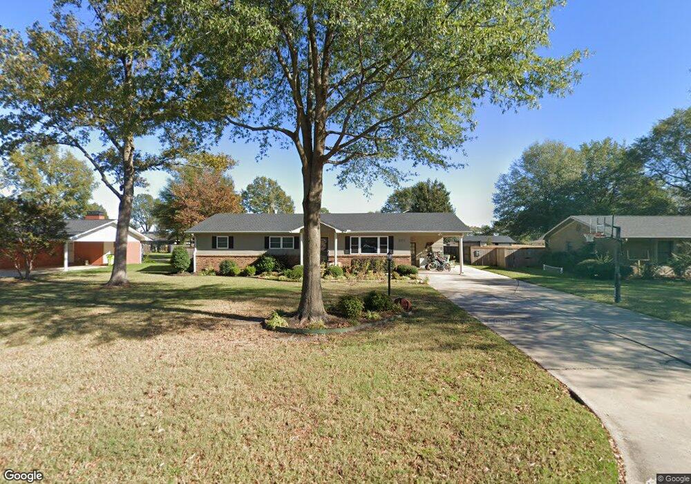 2111 Mccracken St, Stuttgart, AR 72160 - photo 1