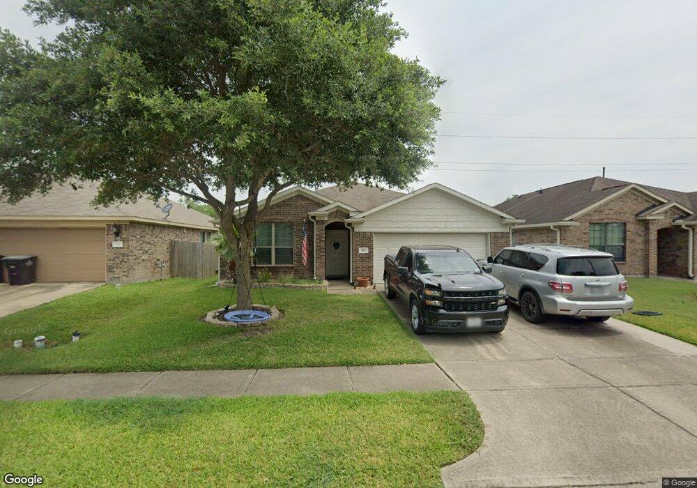 411 De Coster Blvd, Alvin, TX 77511 - photo 1
