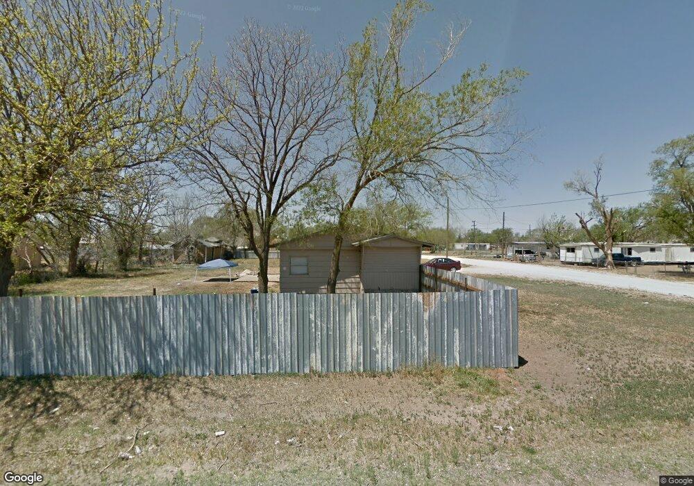 2815 Faulkner St, Plainview, TX 79072 - photo 1