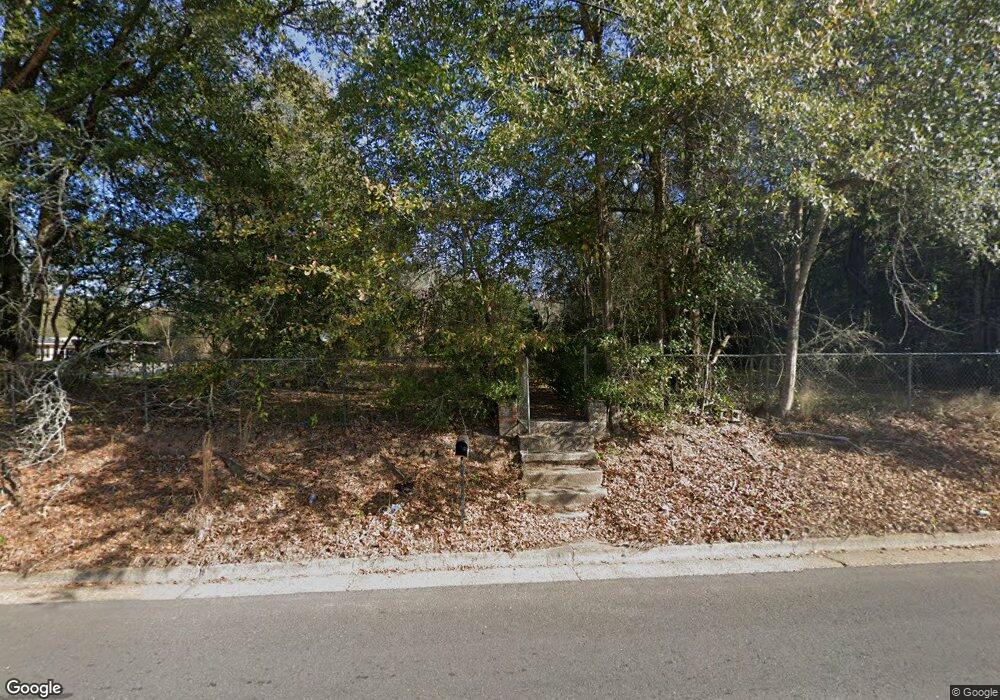 705 Bruton St, Bainbridge, GA 39819 - photo 1