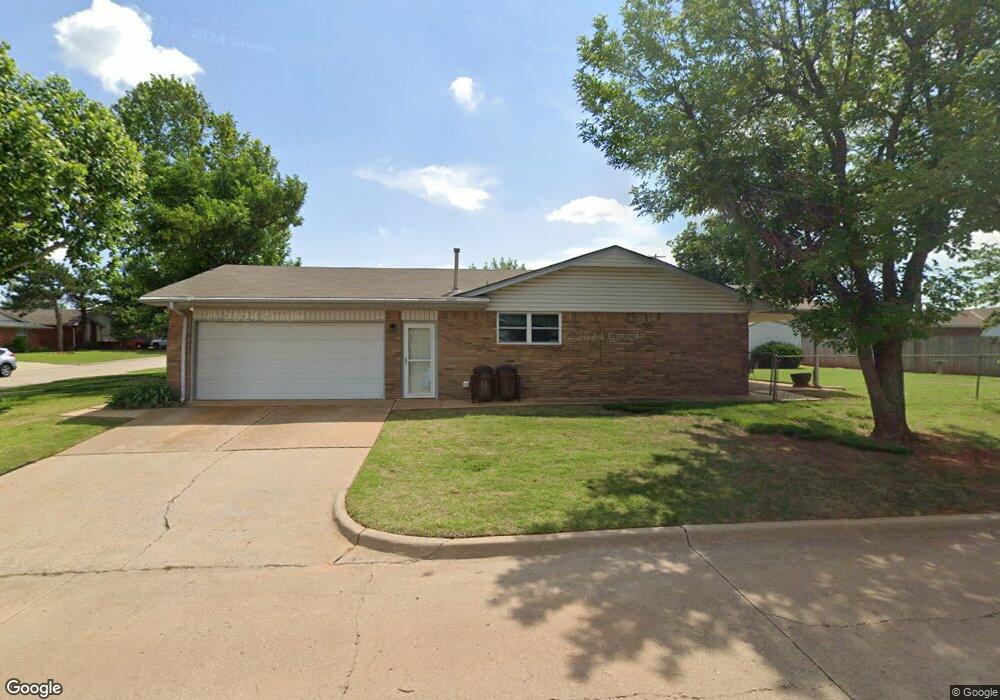 5512 NW 65th St, Warr Acres, OK 73132 - photo 1