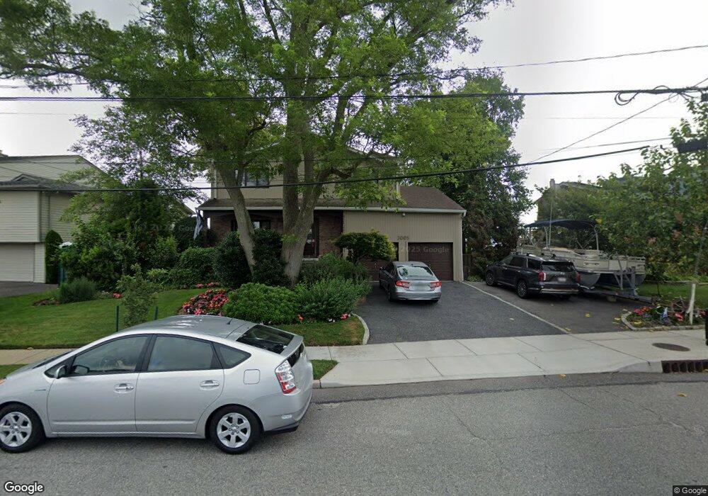 3005 Shore Dr, Merrick, NY 11566 - photo 1