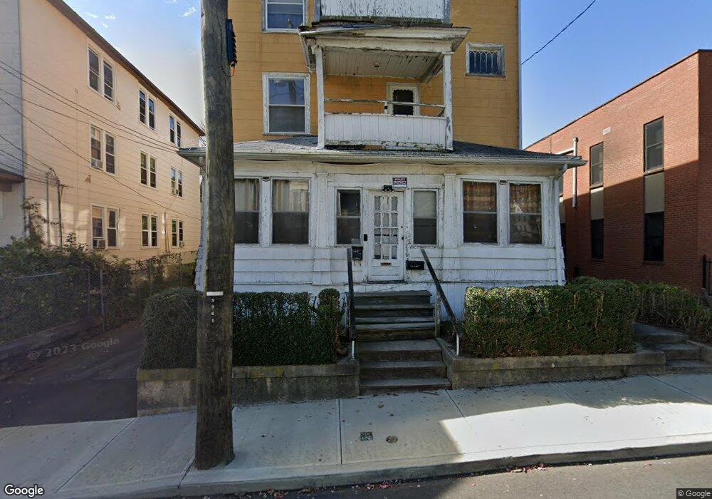 131 Pearl St, Waterbury, CT 06704 - photo 1