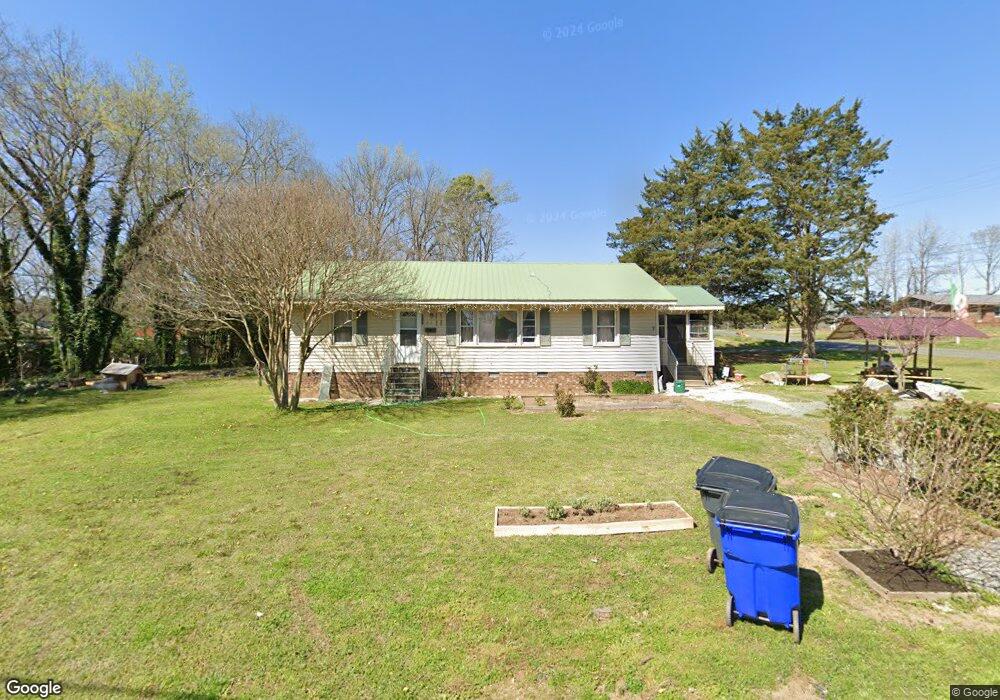 213 E 9th St, Siler City, NC 27344 - photo 1