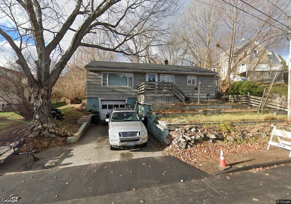 110 Pike St, Biddeford, ME 04005 - photo 1