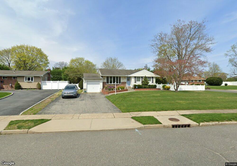 66 Ruth Blvd, ComMacK, NY 11725 - photo 1