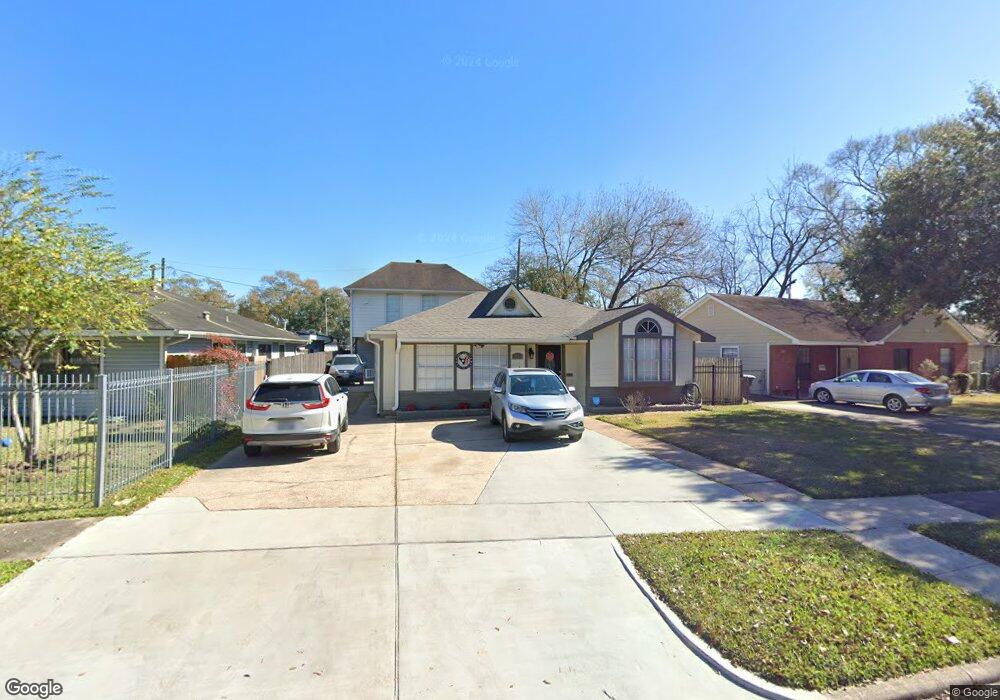 3015 Pine Gully Blvd, Houston, TX 77017 - photo 1