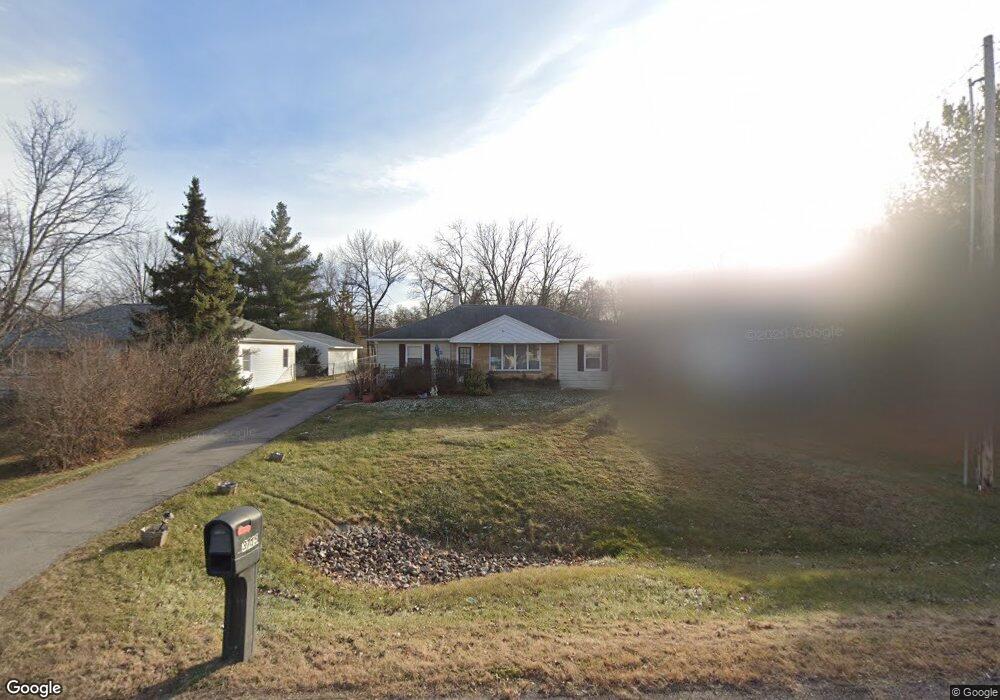 3715 F Ave NW, Cedar Rapids, IA 52405 - photo 1