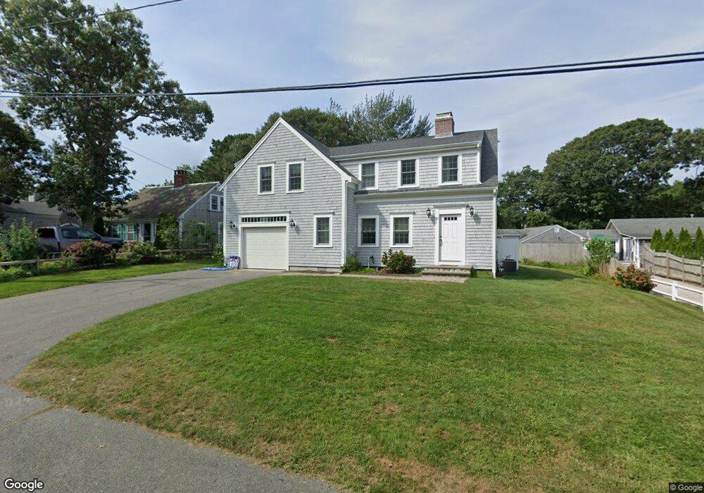 32 Braddock Ln, Harwich Port, MA 02646 - photo 1