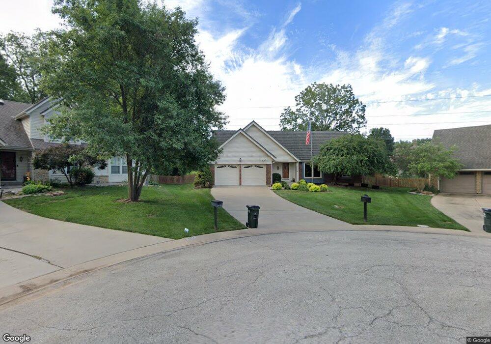 6917 Gillette Ct, Shawnee, KS 66216 - photo 1