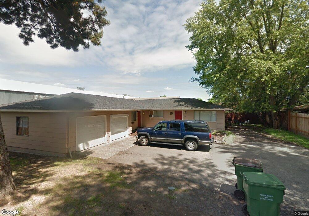 109 E 7th St, Newberg, OR 97132 - photo 1