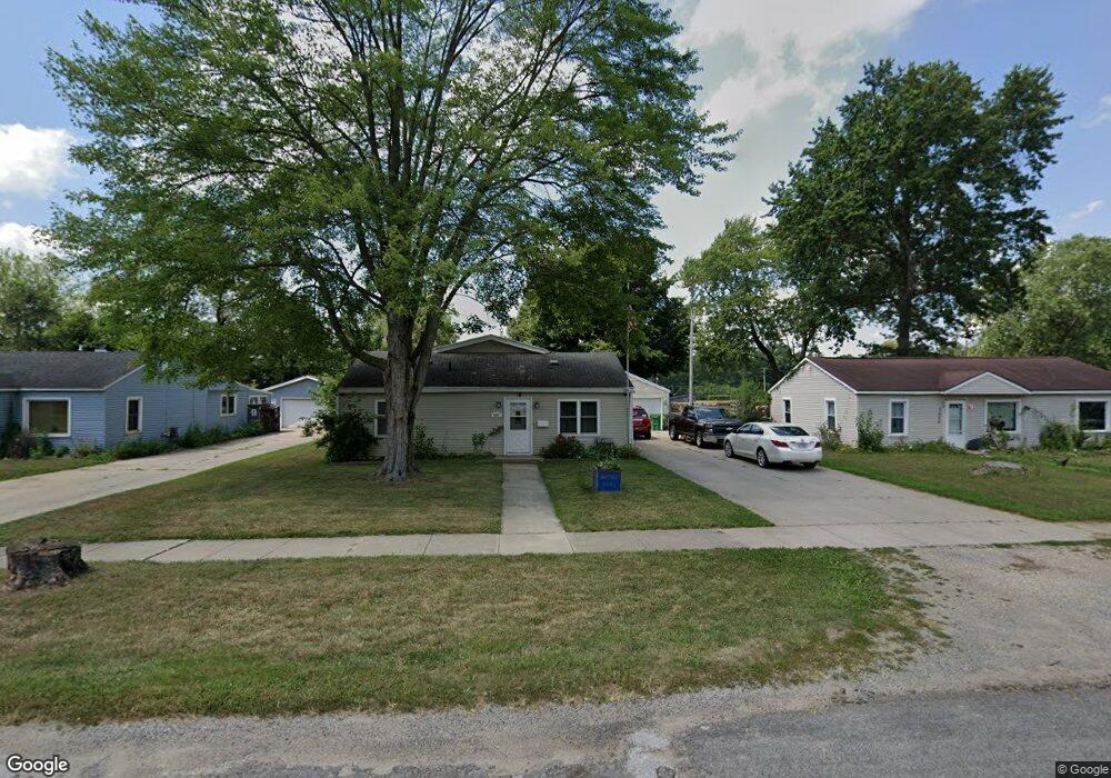 2102 Baldwin Dr, Niles, MI 49120 - photo 1