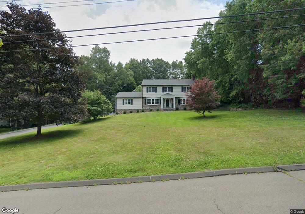 93 Sweet Briar Rd, Stamford, CT 06905 - photo 1