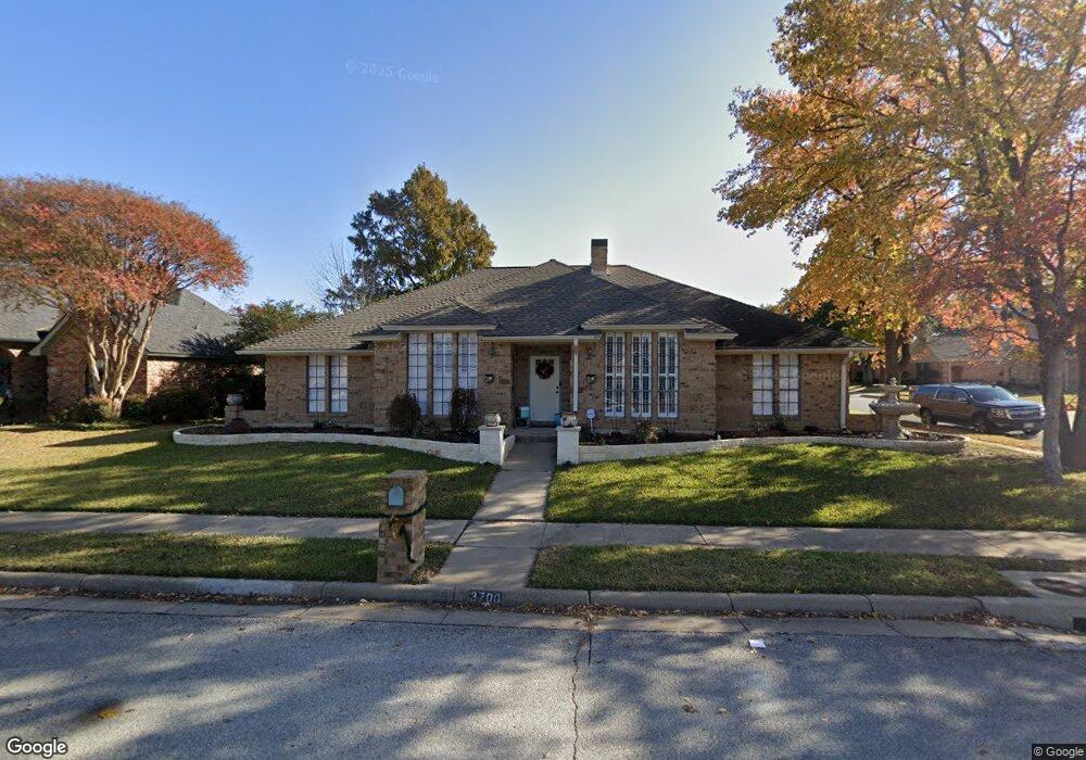 3700 Edgefield Ln, Bedford, TX 76021 - photo 1