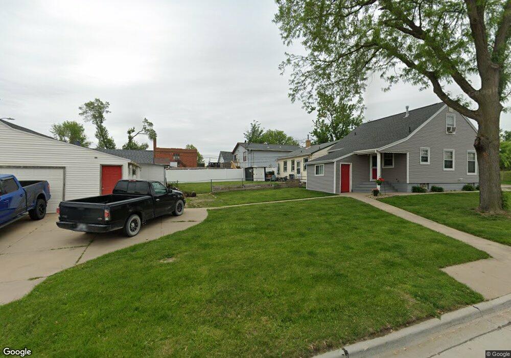 942 18th Ave SW, Cedar Rapids, IA 52404 - photo 1