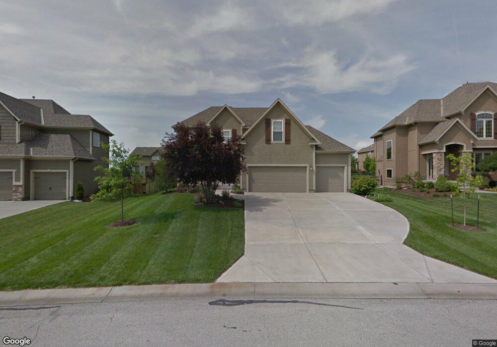 22608 W 57th St, Shawnee, KS 66226 - photo 1