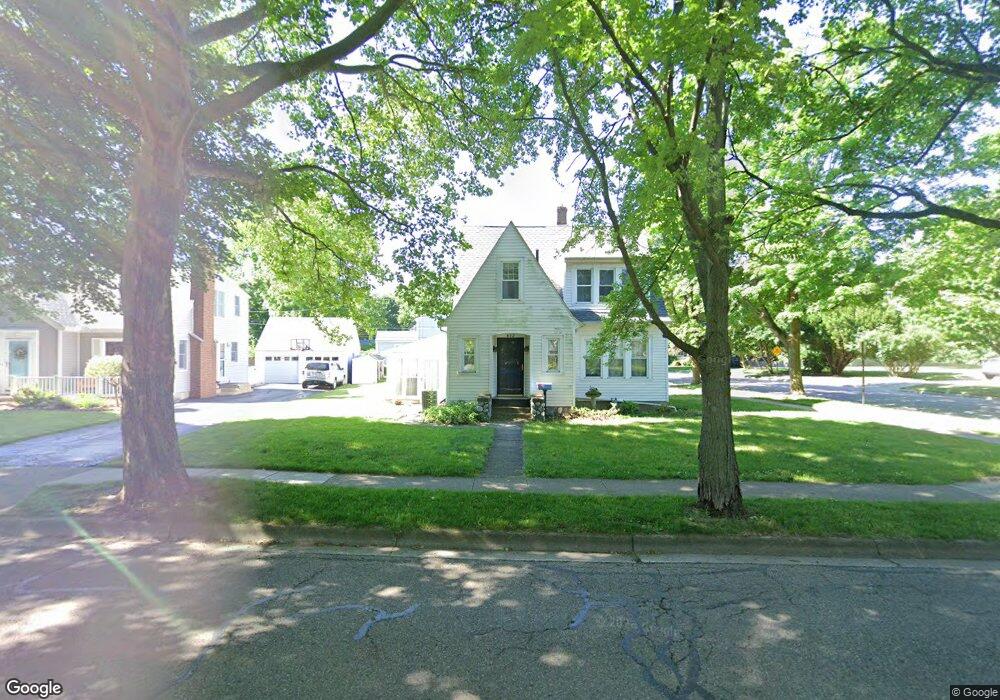 402 Washington St, Chelsea, MI 48118 - photo 1