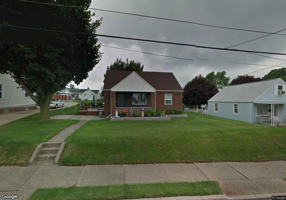 1231 Homewood Ave SW, Canton, OH 44710 - photo 1