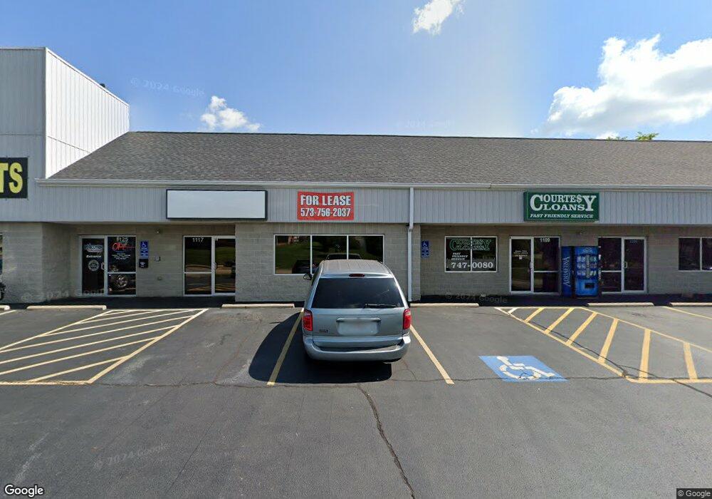 1125 Maple St, Farmington, MO 63640 - photo 1