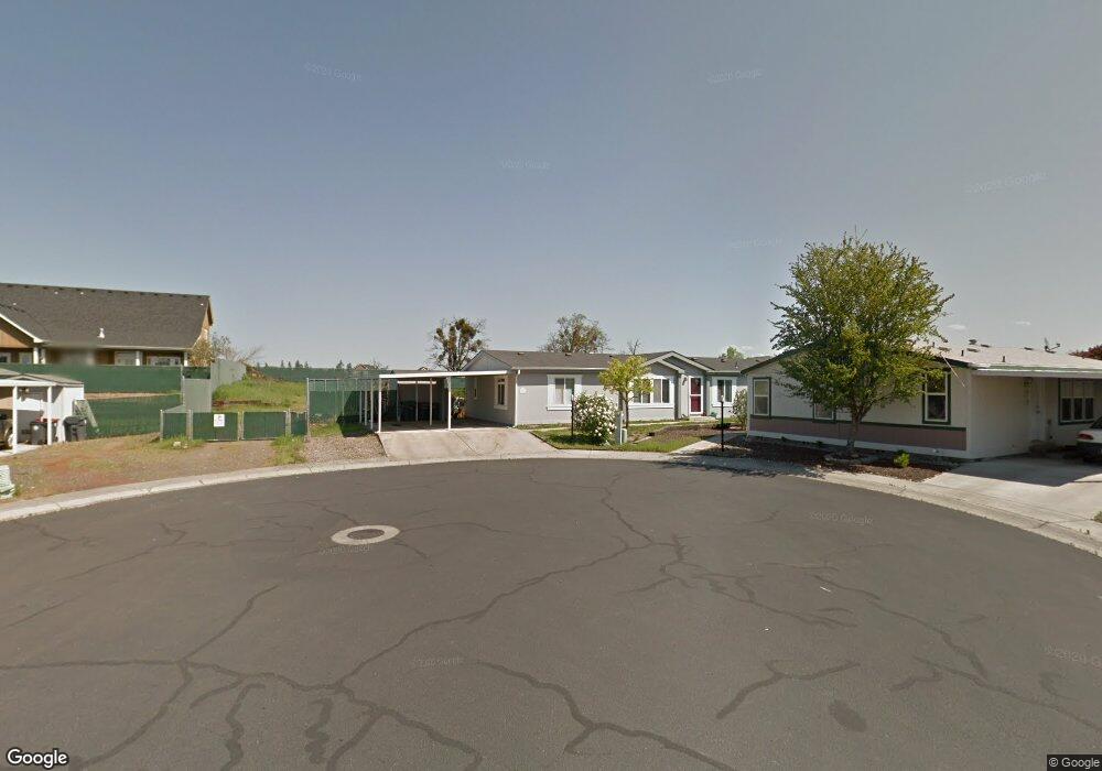 2225 Walnut Grove Ln, Central Point, OR 97502 - photo 1