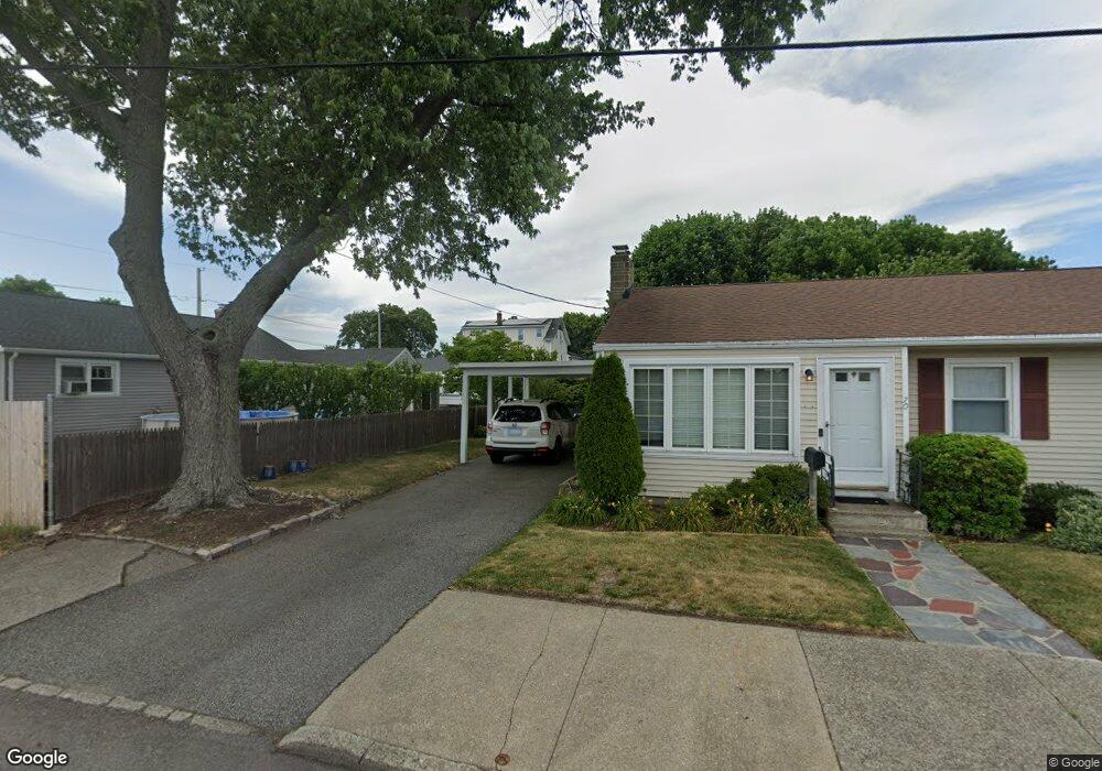 70 Tally St, Pawtucket, RI 02861 - photo 1