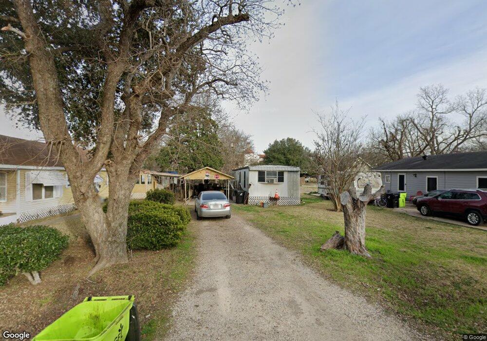 519 Brazos St, Rosenberg, TX 77471 - photo 1