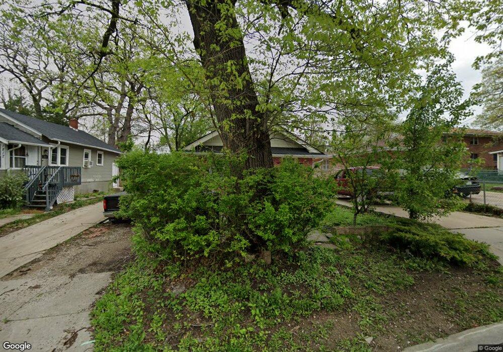 1813 13th St, Des Moines, IA 50314 - photo 1