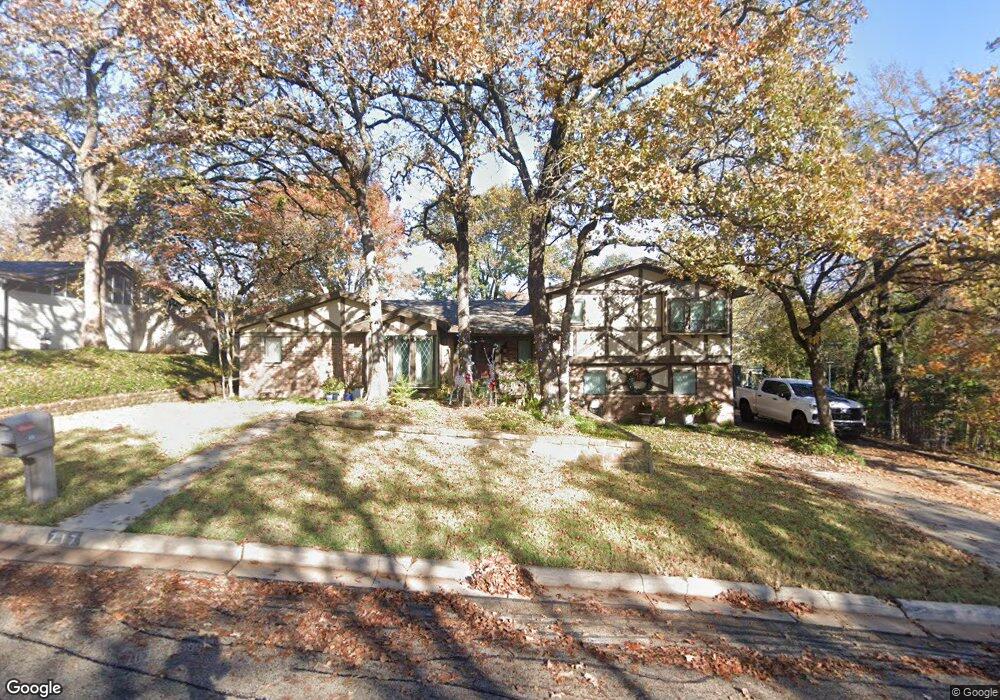 717 King Dr, Bedford, TX 76022 - photo 1