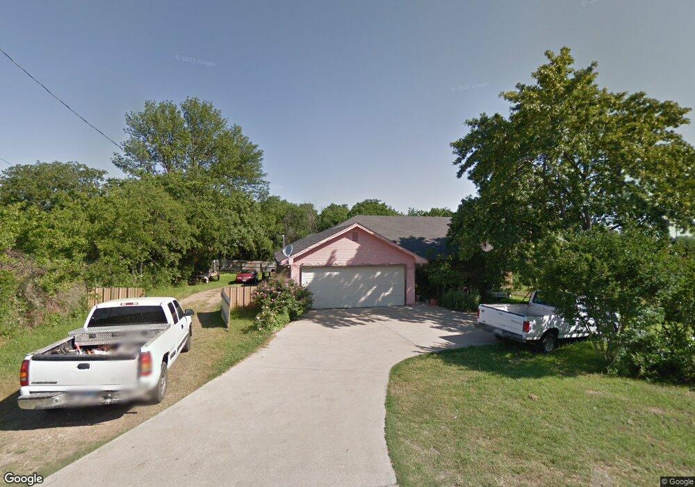 512 E Baylor St, Ennis, TX 75119 - photo 1