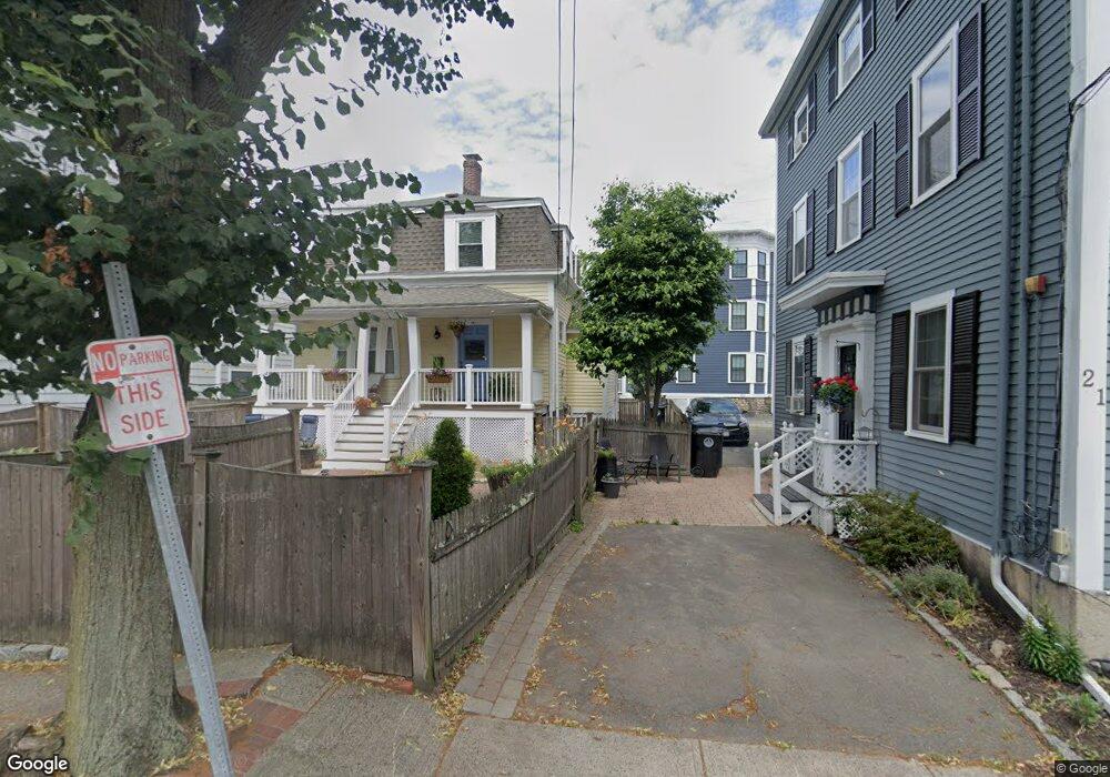 21 Pickman St, Salem, MA 01970 - photo 1