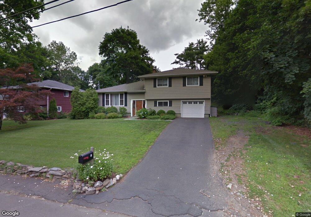 8 Loren Ln, Westport, CT 06880 - photo 1