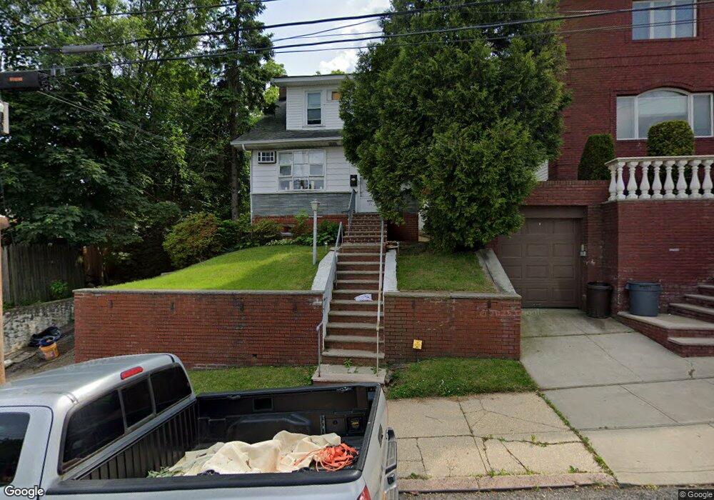 36 Beach Ave, Staten Island, NY 10306 - photo 1