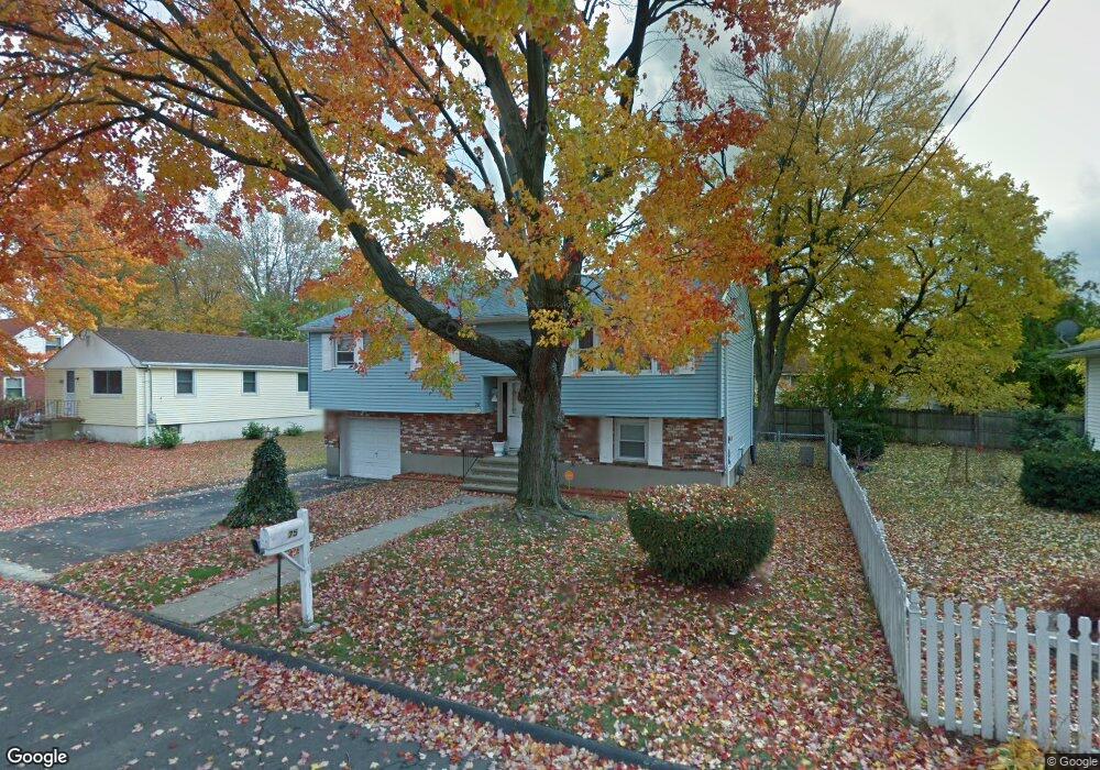 75 Dewey St, Stratford, CT 06615 - photo 1