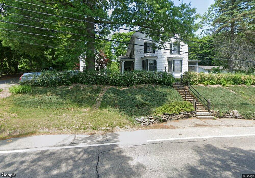 68-70 Oak St unit 68 oak street apt2, Dover, NH 03820 - photo 1